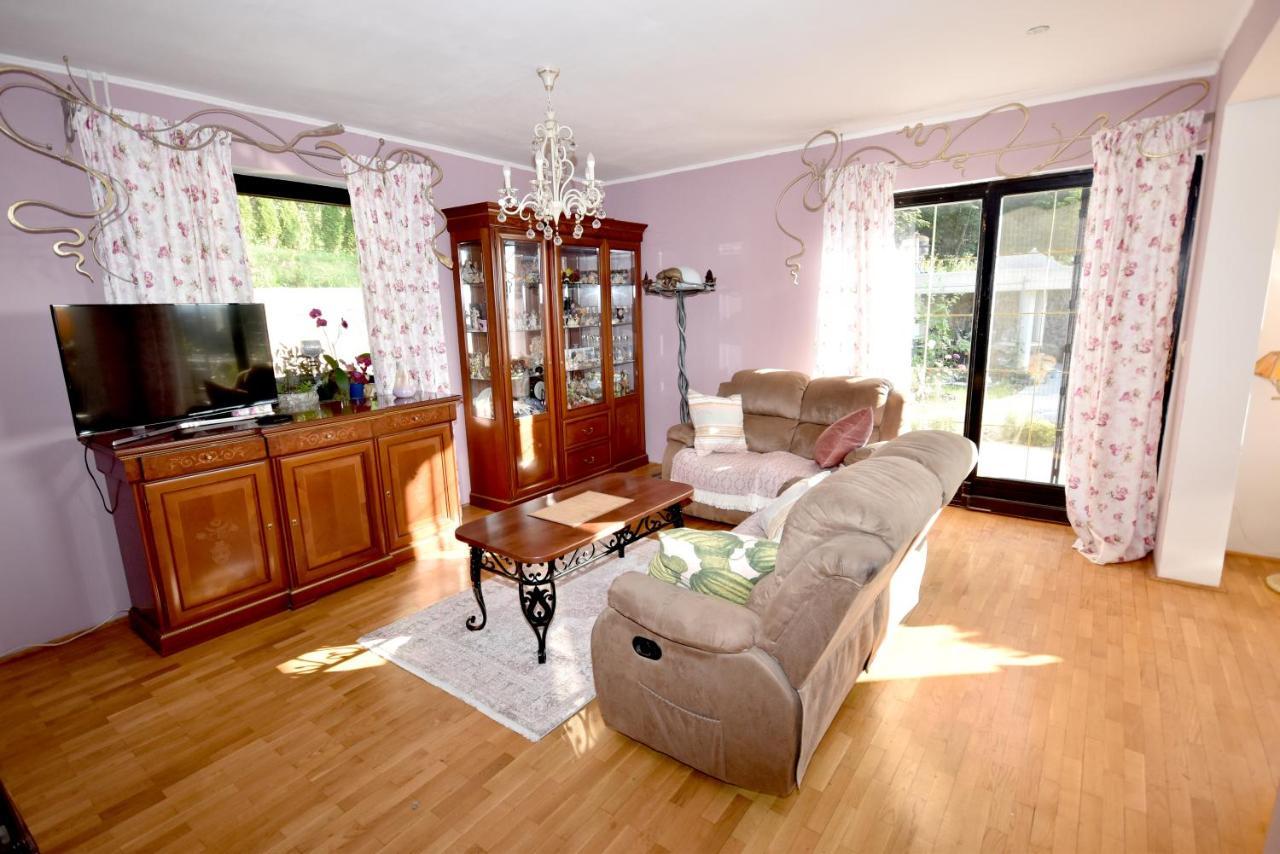 Apartmaji Lejardin Škofljica エクステリア 写真